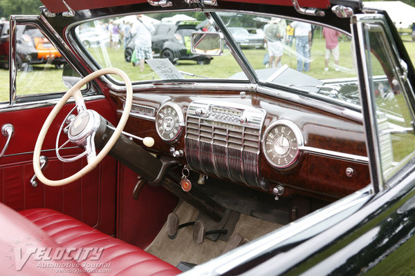 1941 Cadillac Series 62 convertible coupe Interior