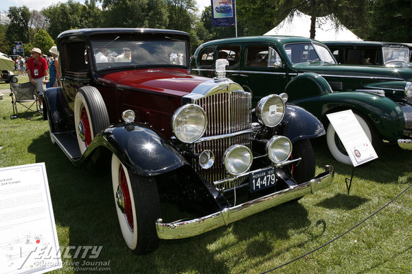 1932 Packard 902 coupe