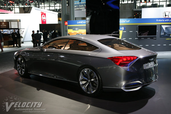 2013 Hyundai HCD-14 Genesis
