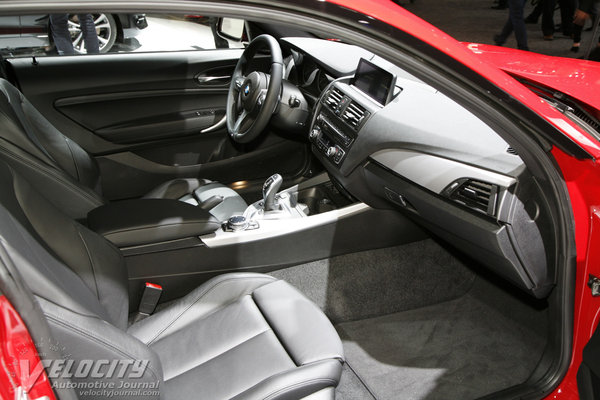 2014 BMW 2-Series M235i Coupe Interior