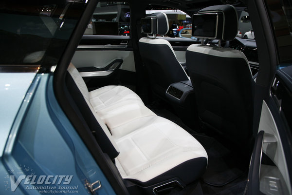 2015 Volkswagen Cross Coupe GTE Interior