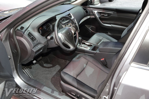 2016 Nissan Altima Interior