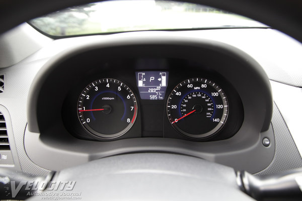 2015 Hyundai Accent GLS Instrumentation