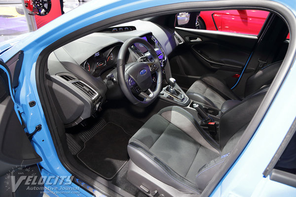 2016 Ford Focus 5-door Interior