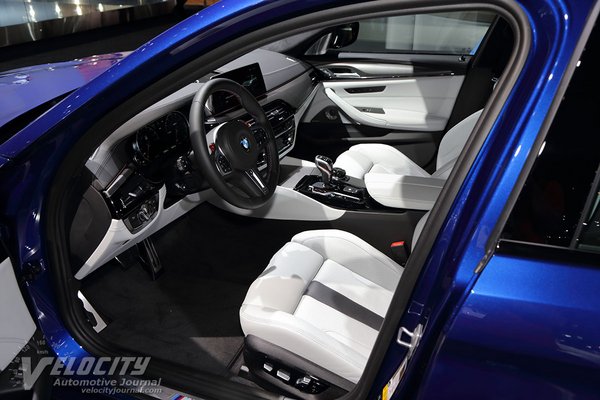 2018 BMW 5-Series M5 sedan Interior