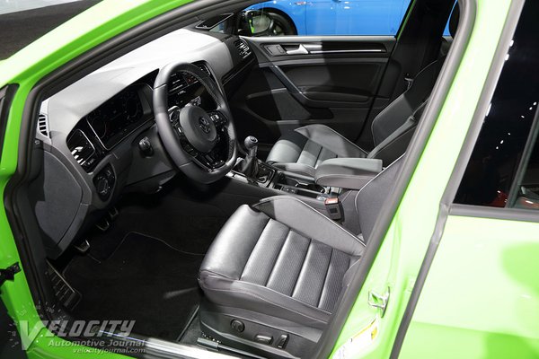 2019 Volkswagen Golf R 5d Interior