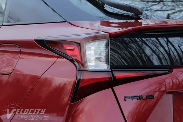 2021 Toyota Prius XLE 2020 edition