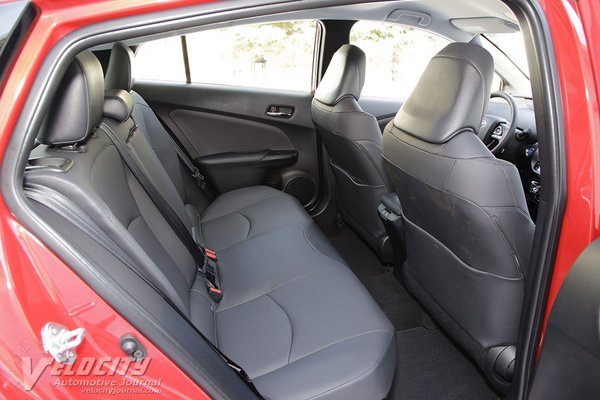 2021 Toyota Prius XLE 2020 edition Interior