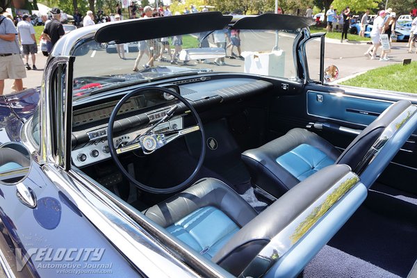 1960 Buick Electra 225 convertible Interior