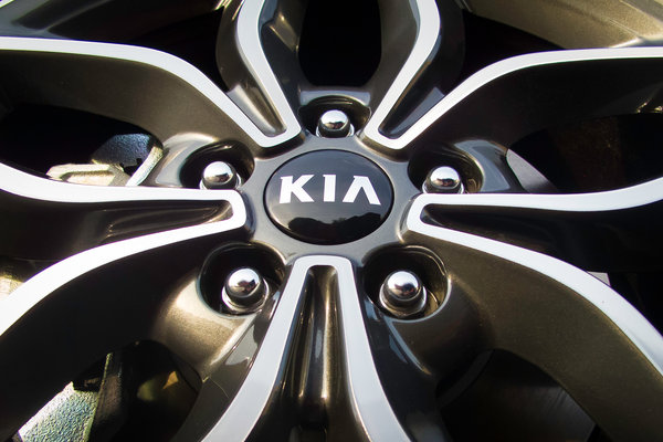 2014 Kia Forte Koup Wheel