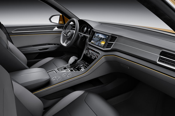 2013 Volkswagen CrossBlue Coupe Interior