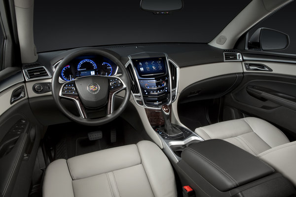 2013 Cadillac SRX Interior