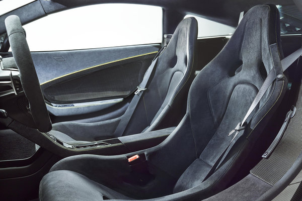 2015 McLaren 650S coupe Interior