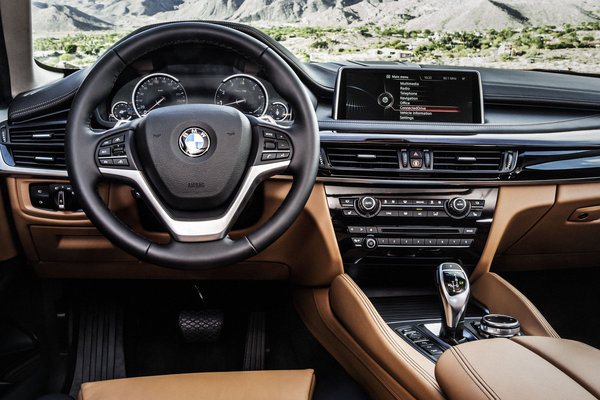 2015 BMW X6 xDrive50i Interior