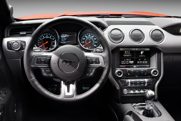 2015 Ford Mustang Instrumentation