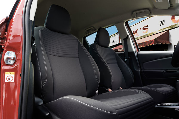 2015 Toyota Yaris 5d Liftback Interior
