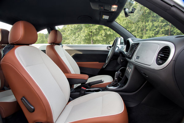 2015 Volkswagen Beetle Classic Interior