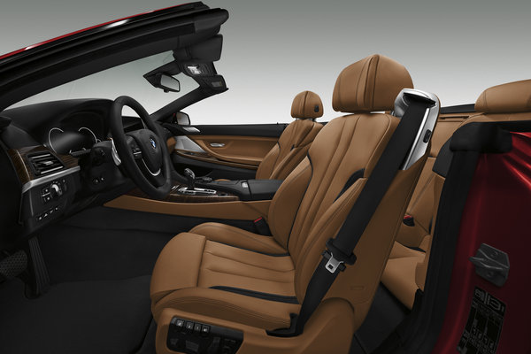 2016 BMW 6-Series Convertible Interior