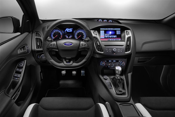 2017 Ford Focus RS Interior