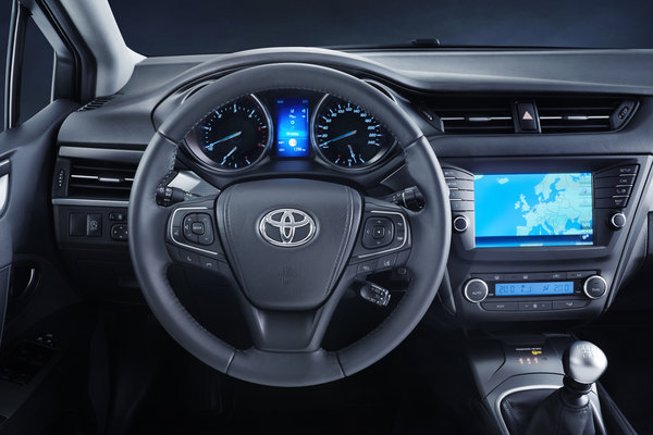 2015 Toyota Avensis Instrumentation
