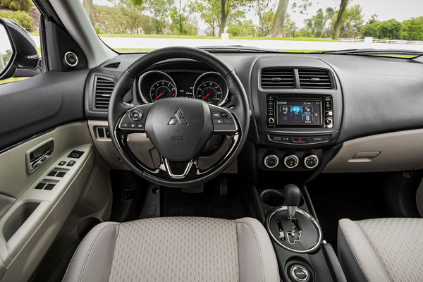 2016 Mitsubishi Outlander Sport Interior