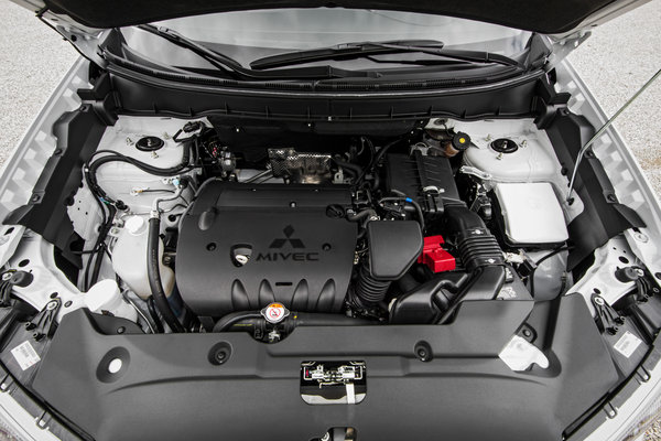 2016 Mitsubishi Outlander Sport Engine