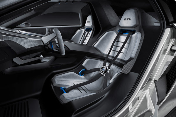 2015 Volkswagen Golf GTE Sport Interior