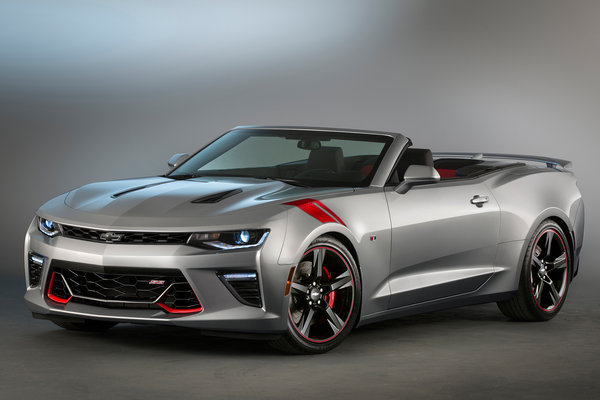 2015 Chevrolet Camaro SS Red Accent Package