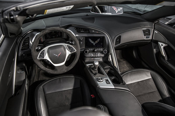 2016 Chevrolet Corvette Convertible Interior
