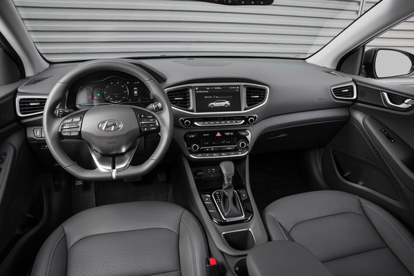 2017 Hyundai Ioniq Hybrid Interior