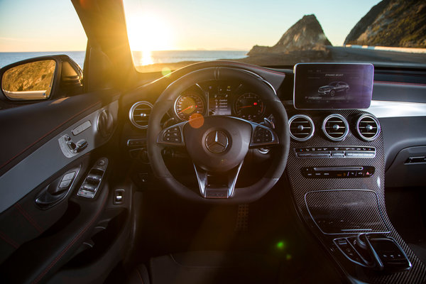 2017 Mercedes-Benz GLC-Class AMG GLC43 Coupe Instrumentation