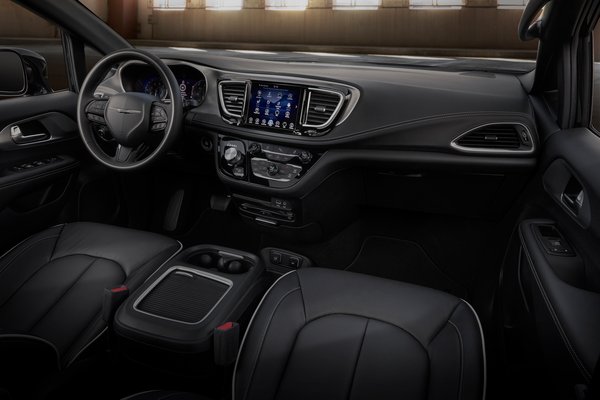 2018 Chrysler Pacifica S Interior