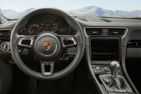 2018 Porsche 911 Carrera T Coupe Instrumentation