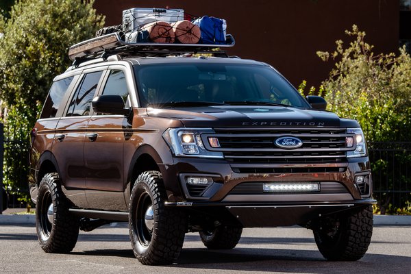 2018 Ford Expedition Classic by LGE CTS