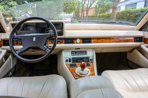 1986 Maserati Quattroporte Royale Interior
