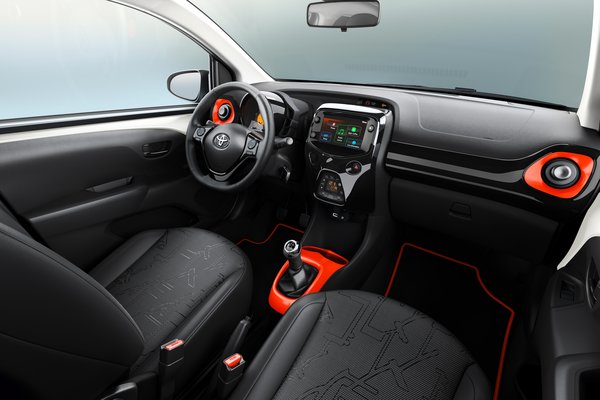 2019 Toyota Aygo x-style Interior