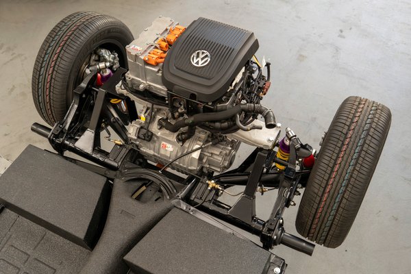 2019 Volkswagen e-Beetle by eClassics Engine
