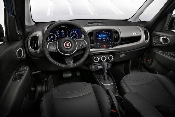 2020 Fiat 500 L Interior