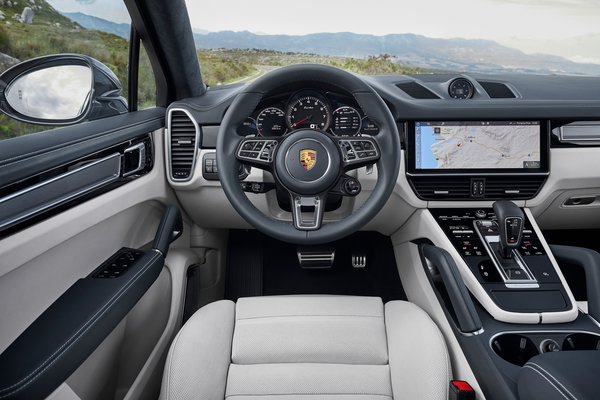 2020 Porsche Cayenne Coupe Turbo Interior