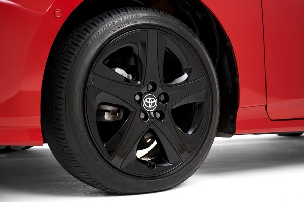 2021 Toyota Prius 2020 Edition Wheel