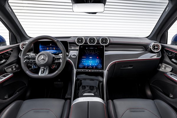 2024 Mercedes-Benz GLC-Class Interior