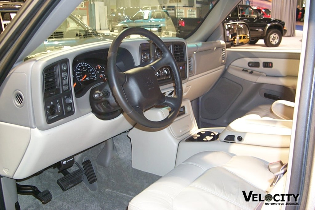 2000 Chevrolet Tahoe interior