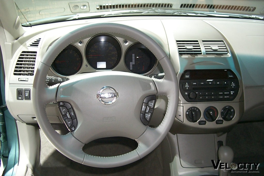2002 Nissan Altima instrumentation