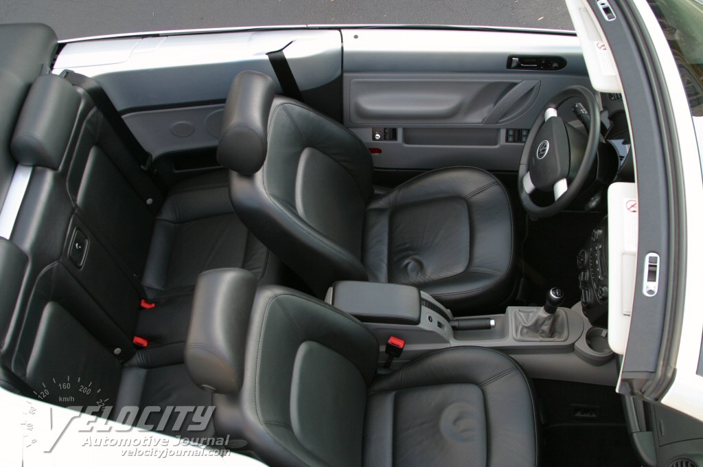 2003 Volkswagen Beetle Cabriolet interior