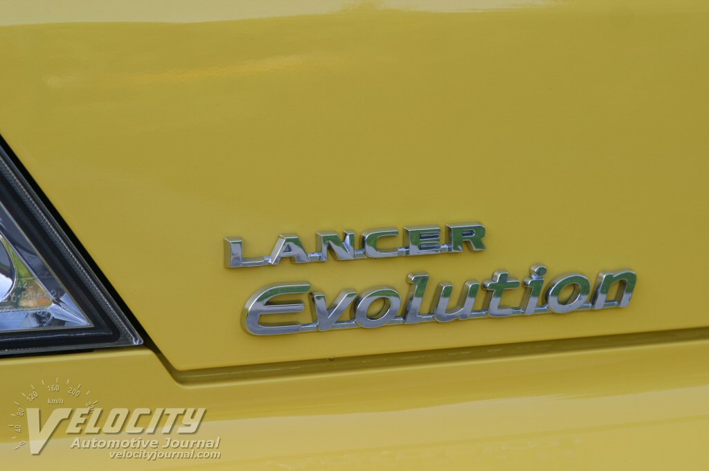 2003 Mitsubishi Lancer Evolution VIII exterior detail