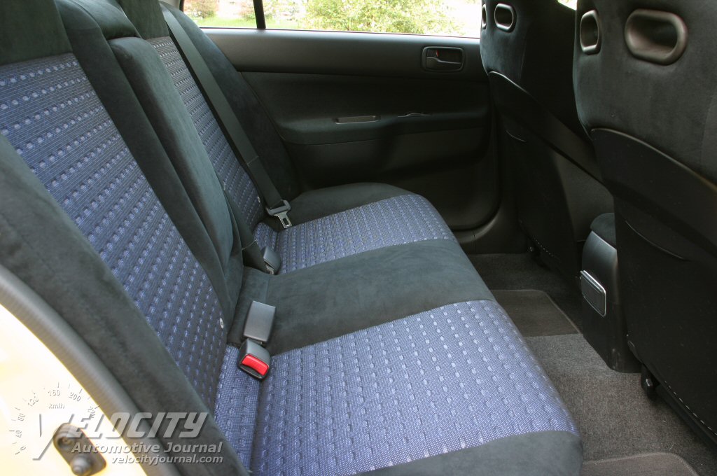 2003 Mitsubishi Lancer Evolution VIII interior detail