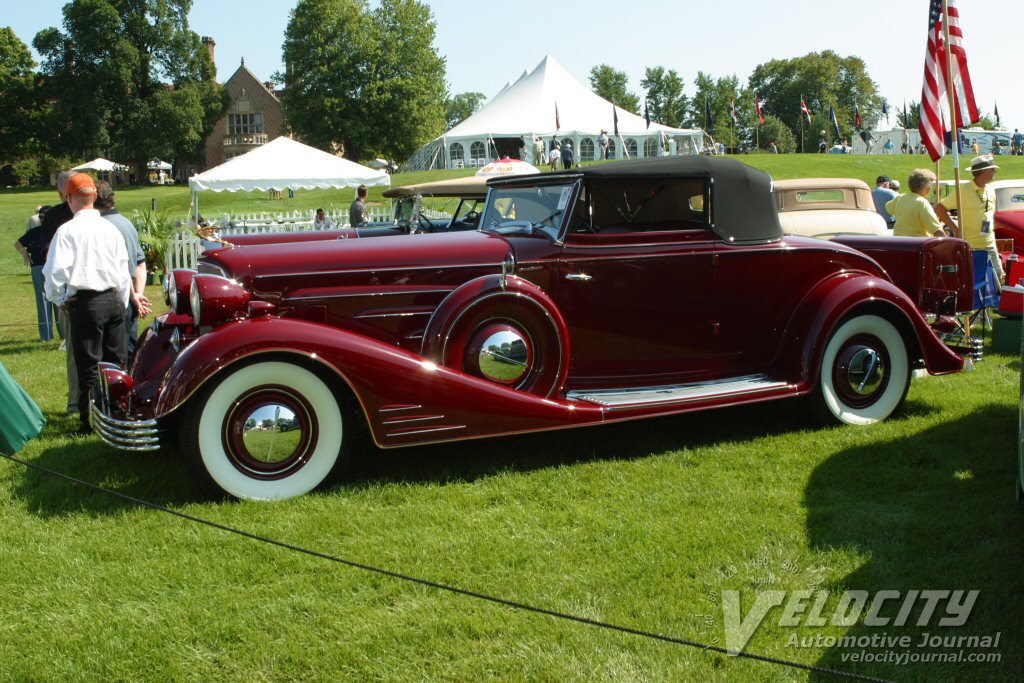 1933 Cadillac V-16 Fleetwood Convertible Coupe