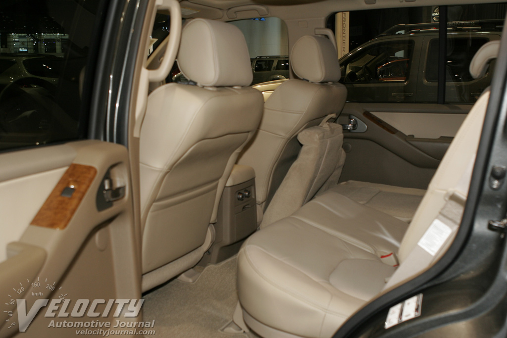 2005 Nissan Pathfinder Interior