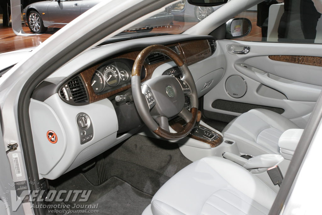 2005 Jaguar X-type Sportwagon Interior