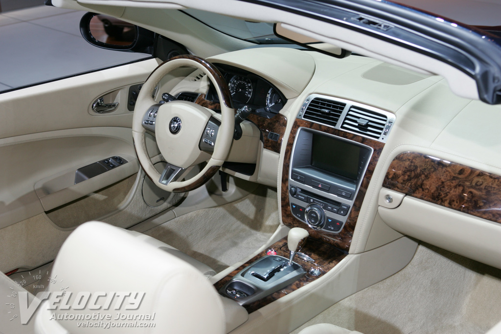 2007 Jaguar XK convertible Interior